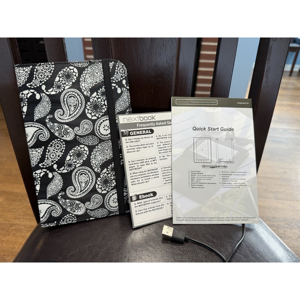 Nextbook 7" Tablet / 4gb Memory / Case , Manuals / Charger, bundle